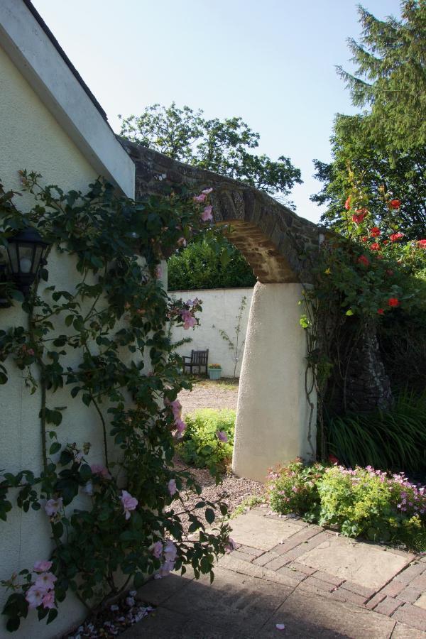 St Michaels House Bed & Breakfast Crediton Exterior foto