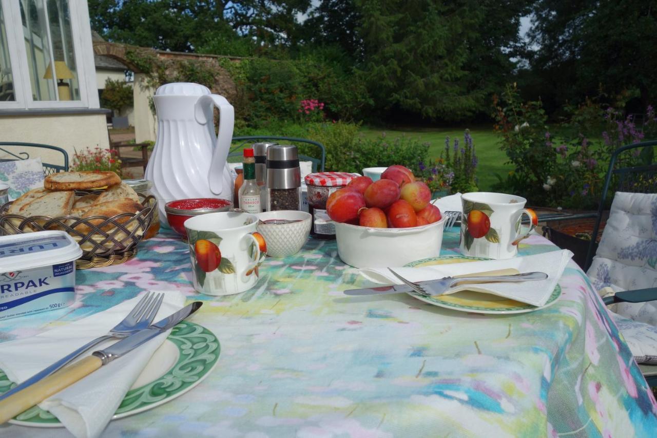 St Michaels House Bed & Breakfast Crediton Exterior foto